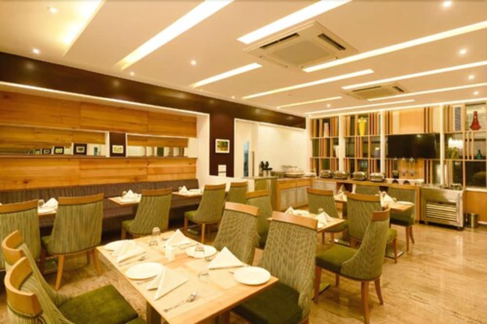 Gcc North Side Hotel Mira-Bhayandar Exterior foto